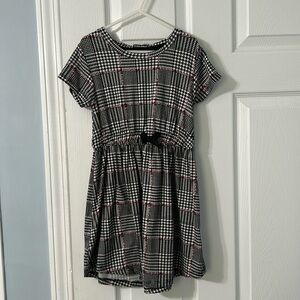 Size 7/8 girld dress by Bebe